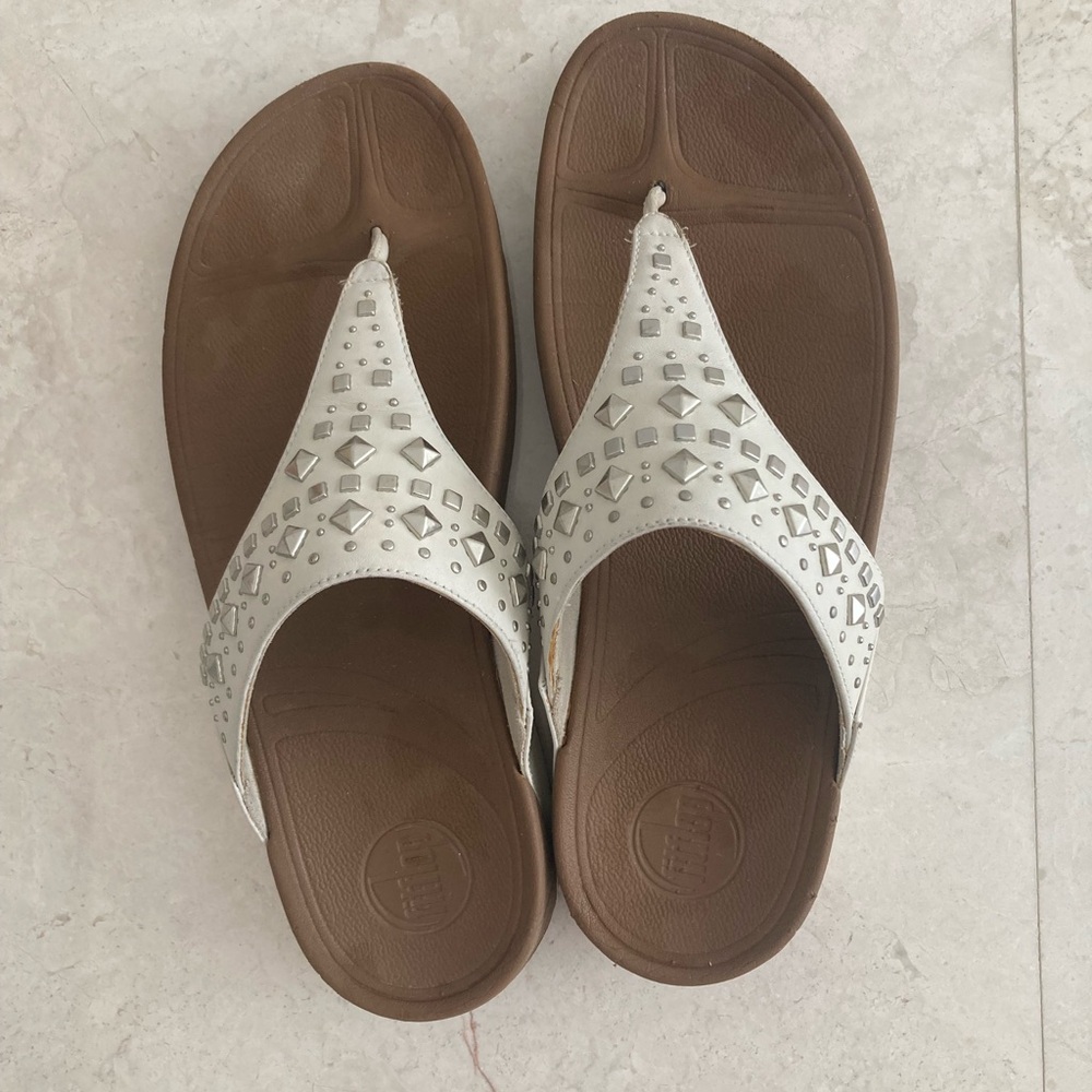 Fitflop Silver Studded thong sandals